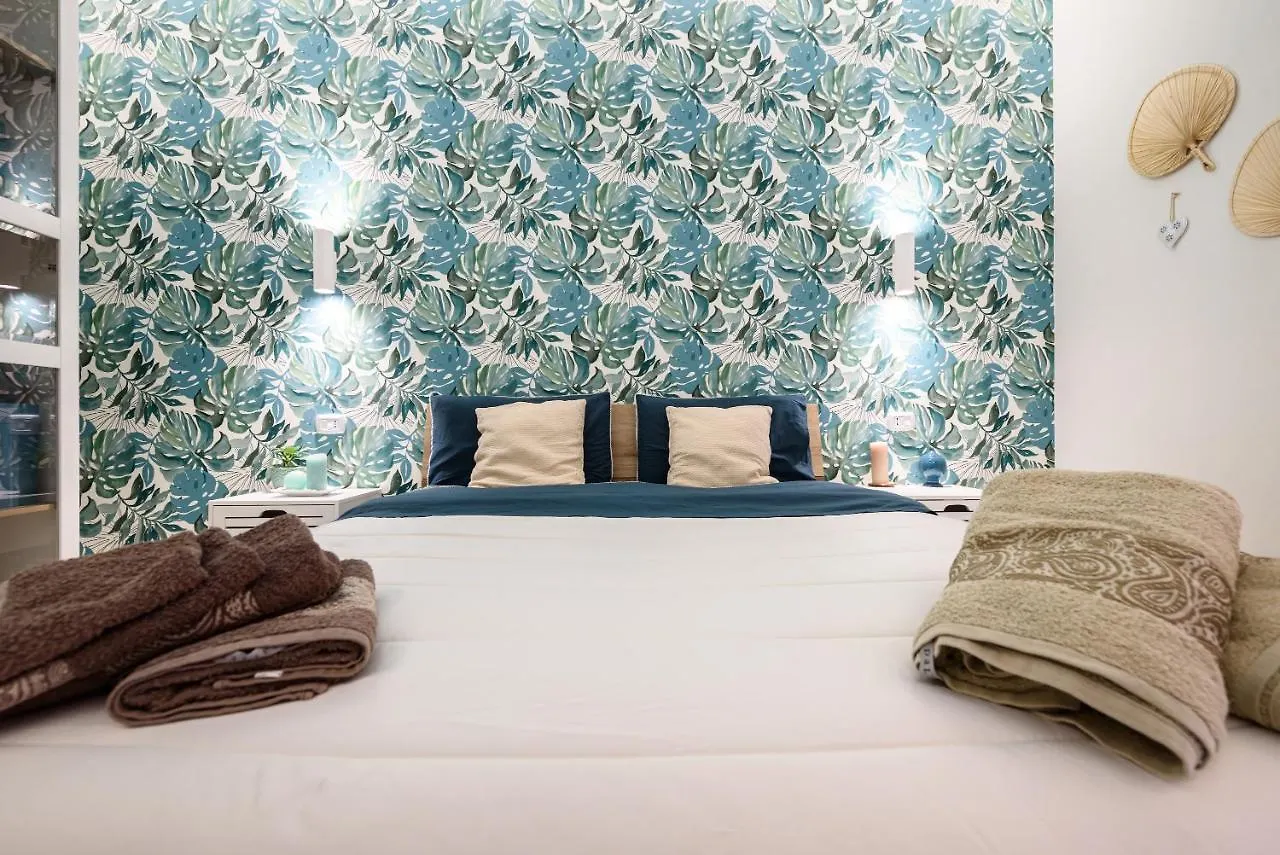 Fermata Duomo Apartment Naples Italy